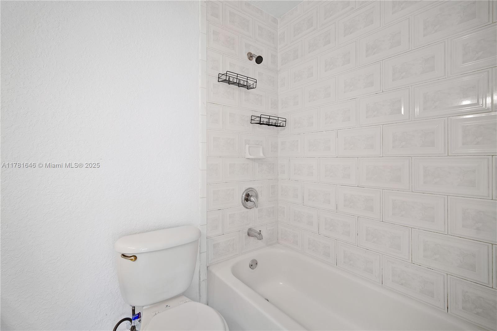 CLOVERLEAF GARDENS DUPLEX - Residential