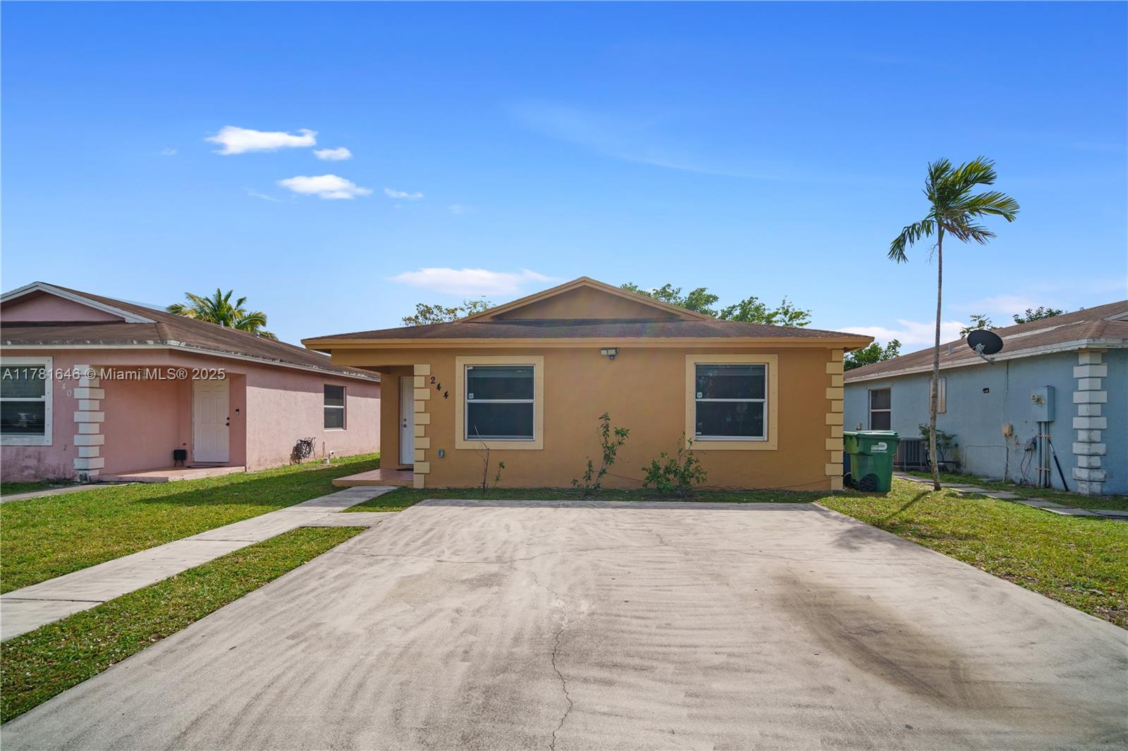 CLOVERLEAF GARDENS DUPLEX - Residential