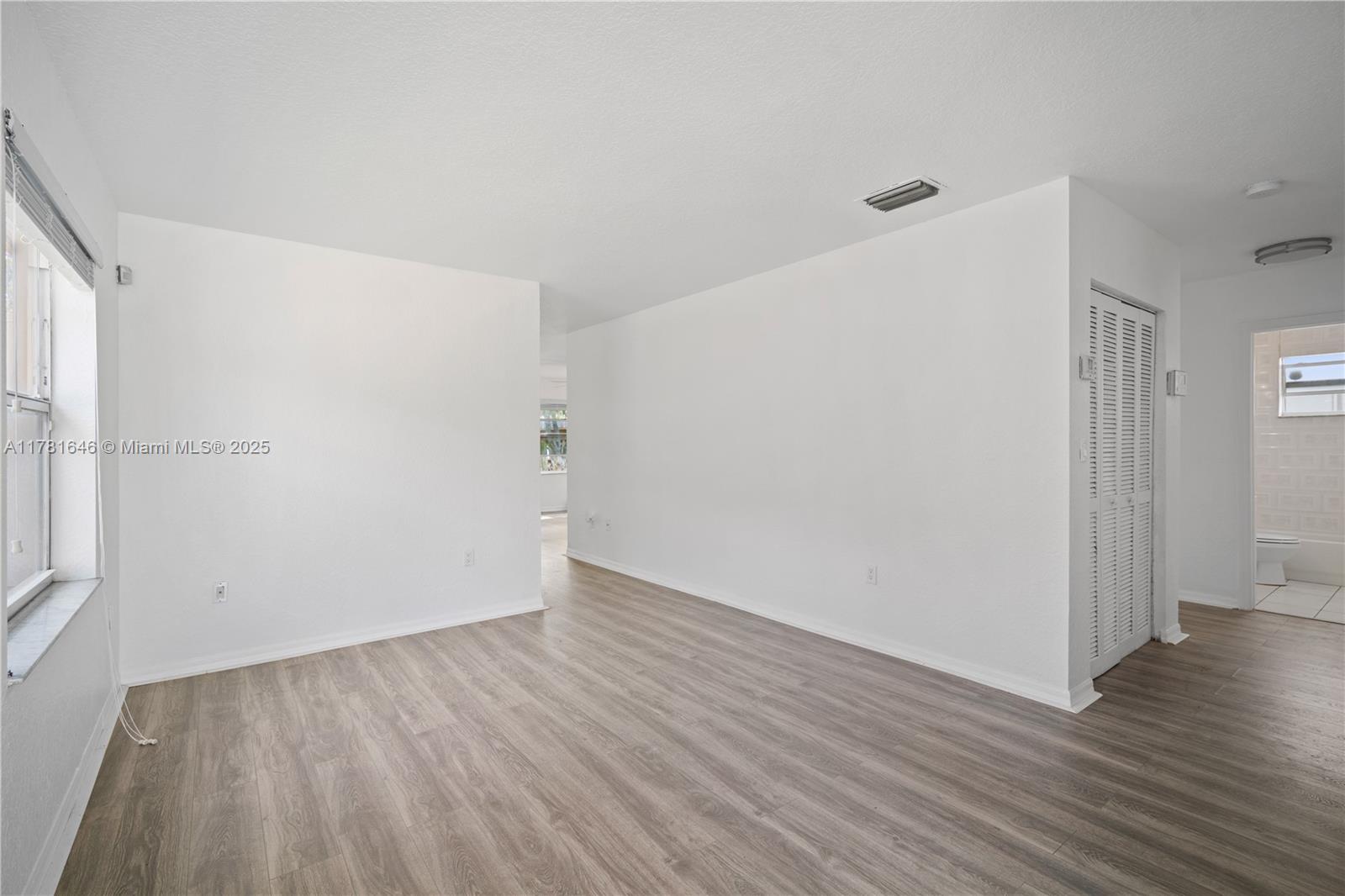 CLOVERLEAF GARDENS DUPLEX - Residential
