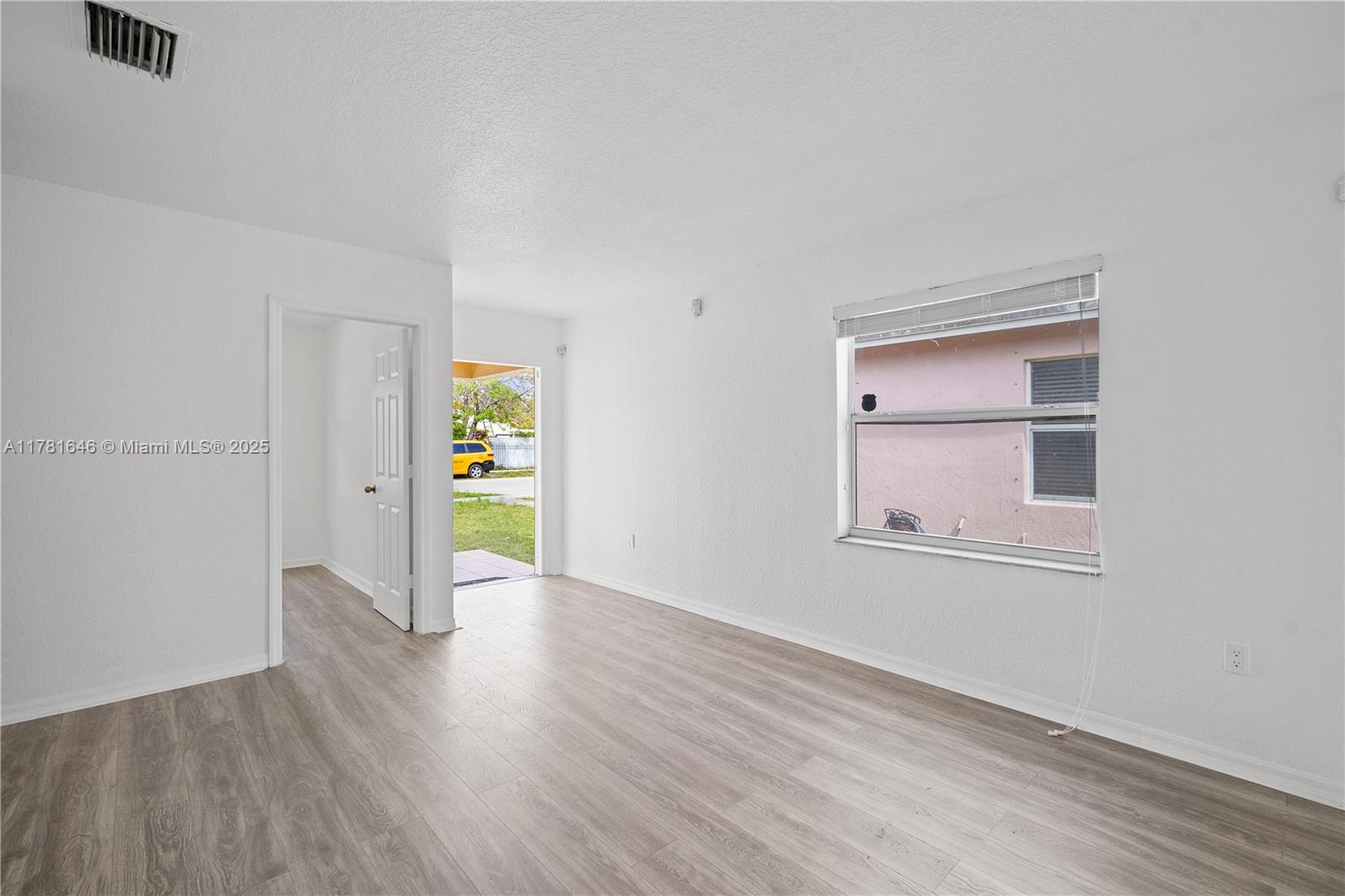 CLOVERLEAF GARDENS DUPLEX - Residential