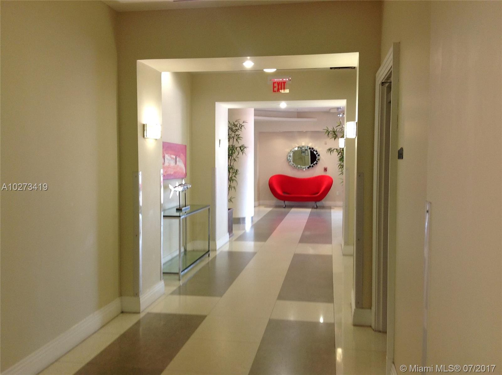 Residences On Hollywood B - Residential Lease