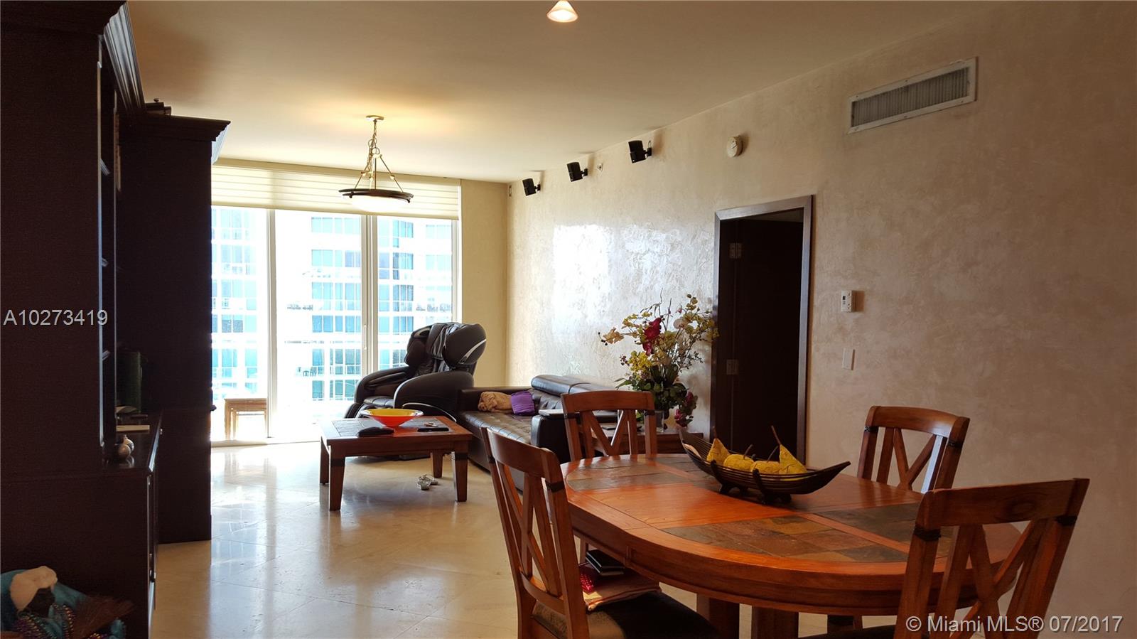 Residences On Hollywood B - Residential Lease