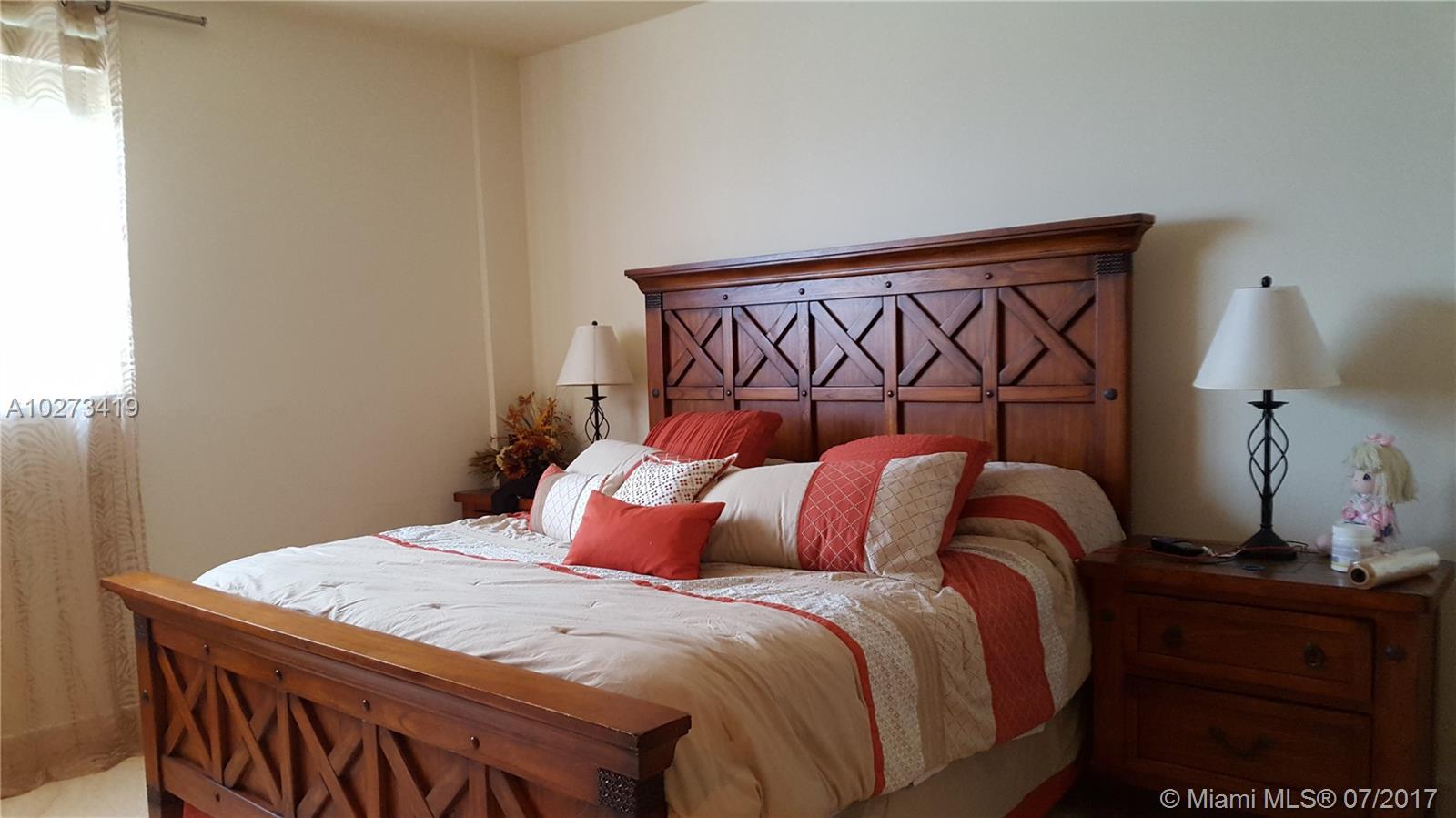 Residences On Hollywood B - Residential Lease