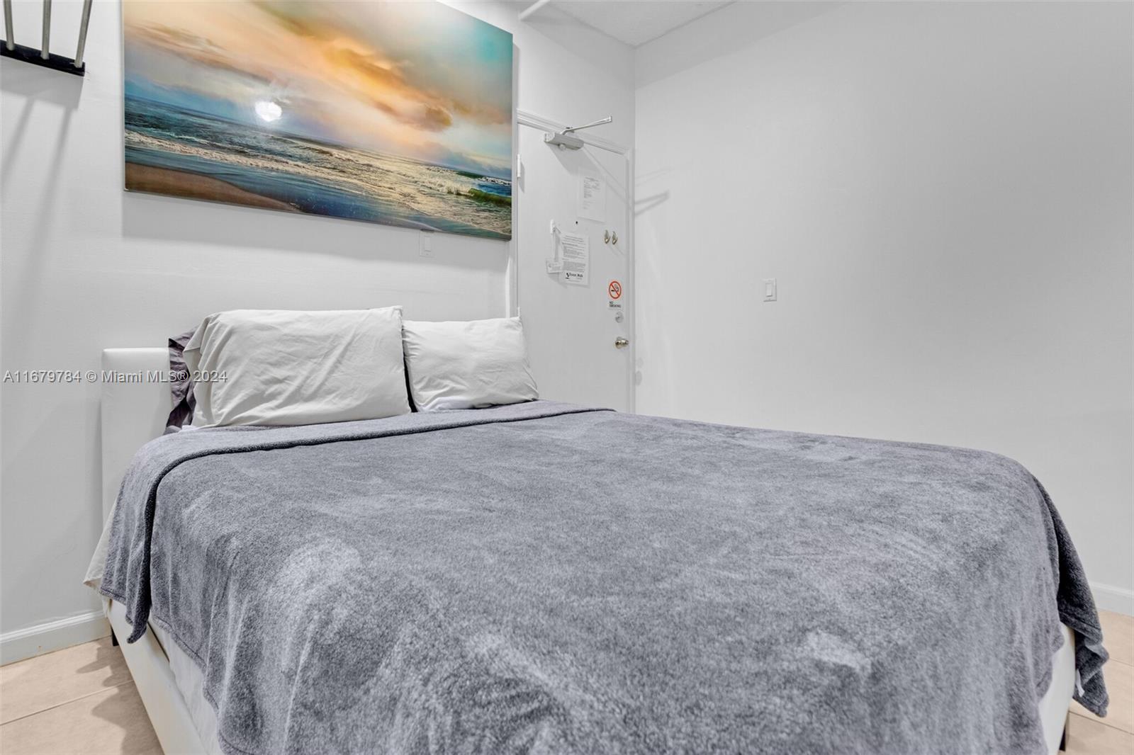 OCEAN WALK ON SOUTH BEACH - Residential