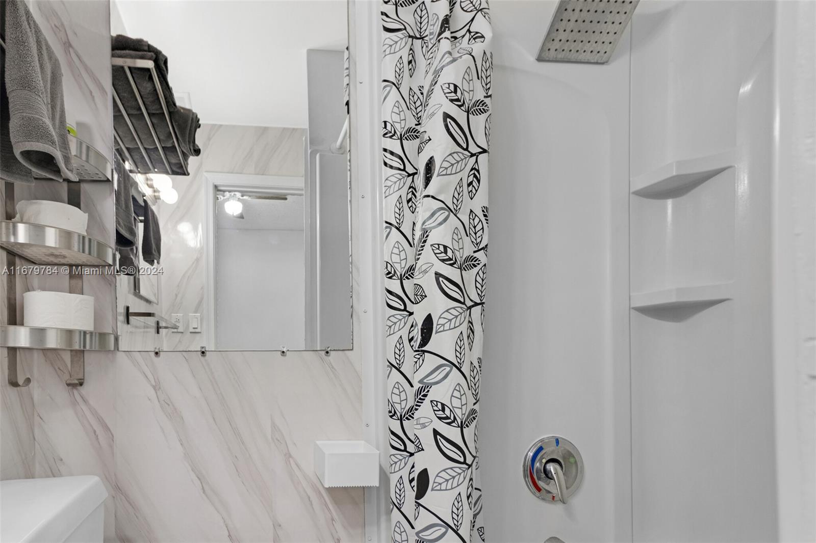 OCEAN WALK ON SOUTH BEACH - Residential