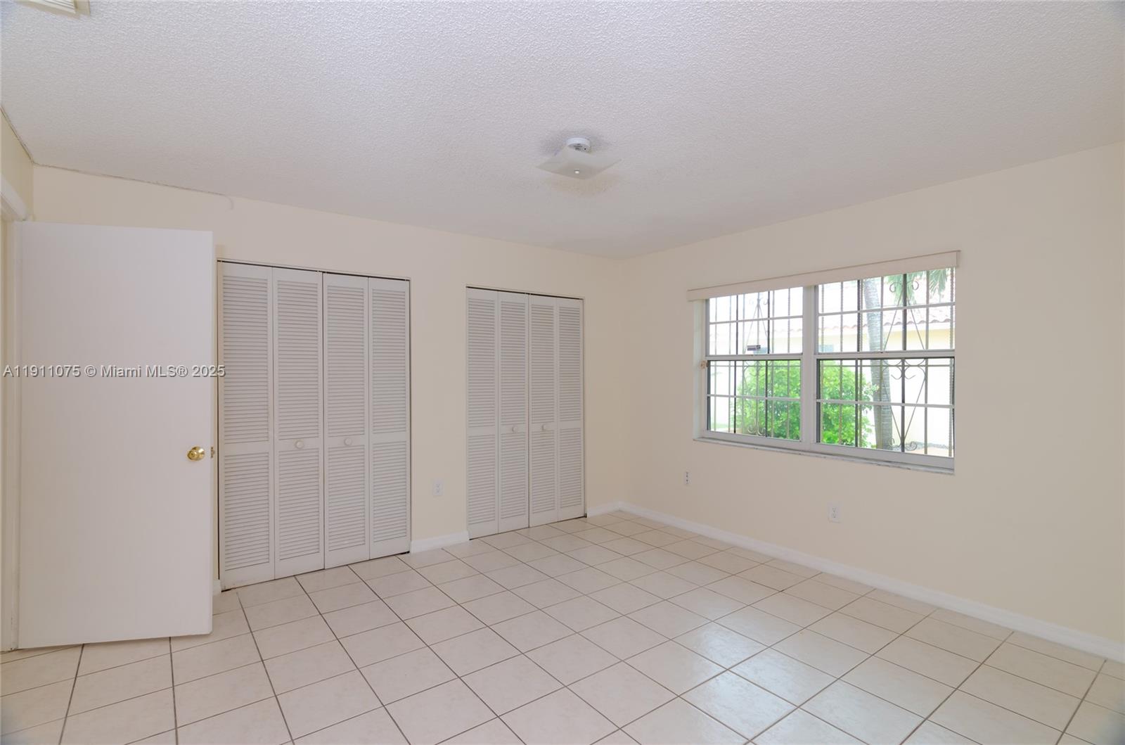 POMELO PARK - Residential Lease