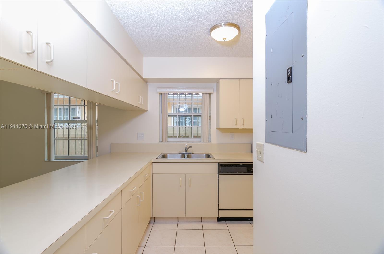 POMELO PARK - Residential Lease