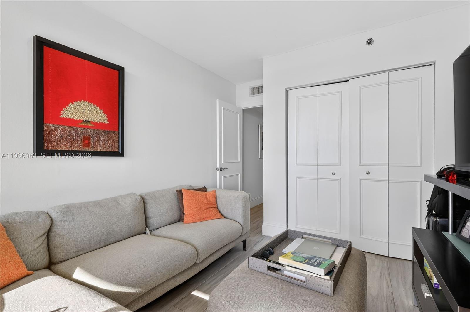 1000 ISL BLVD WILLIAMS IS - Residential