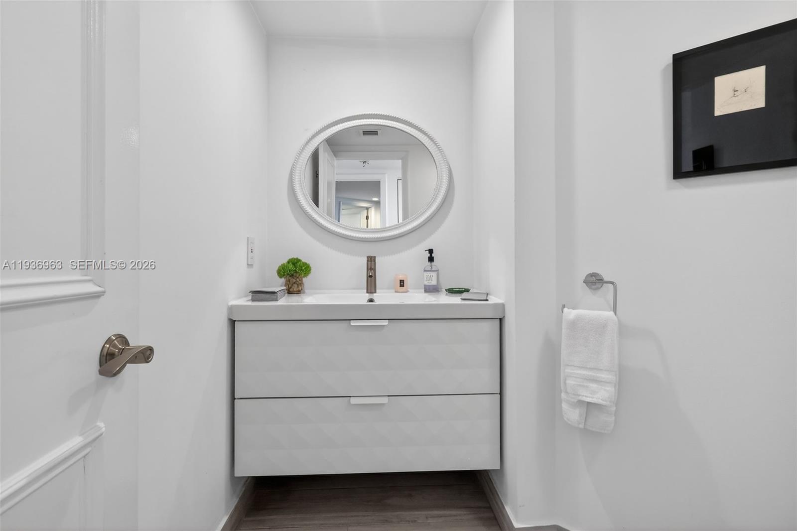 1000 ISL BLVD WILLIAMS IS - Residential