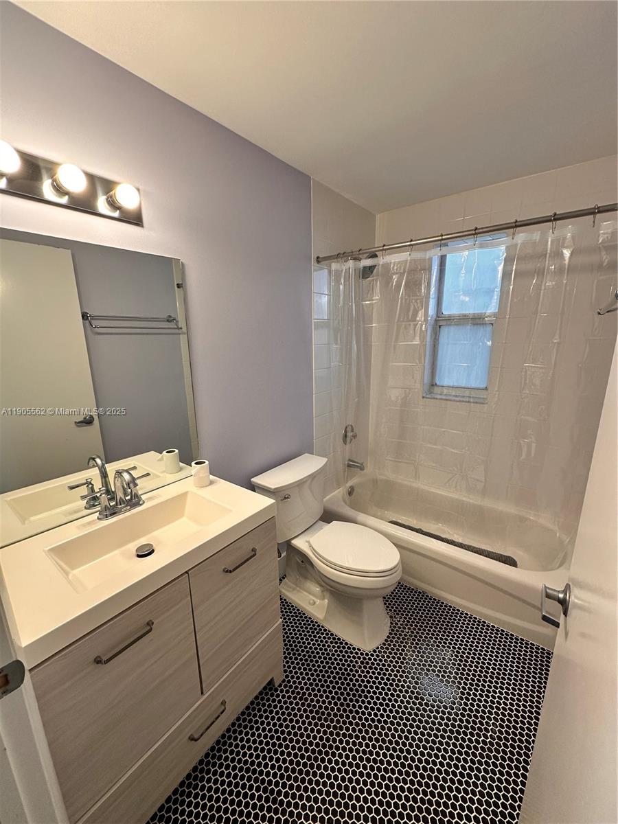 THE RUSKIN CONDO - Residential