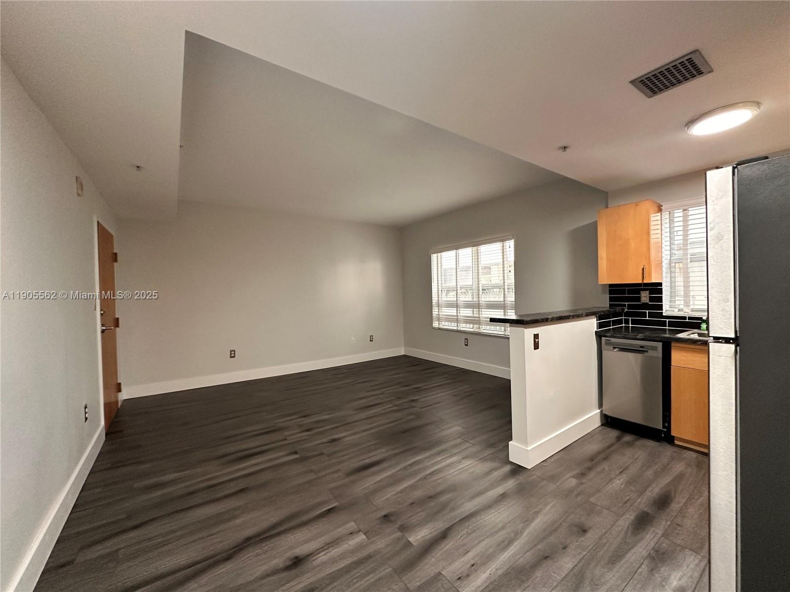 THE RUSKIN CONDO - Residential