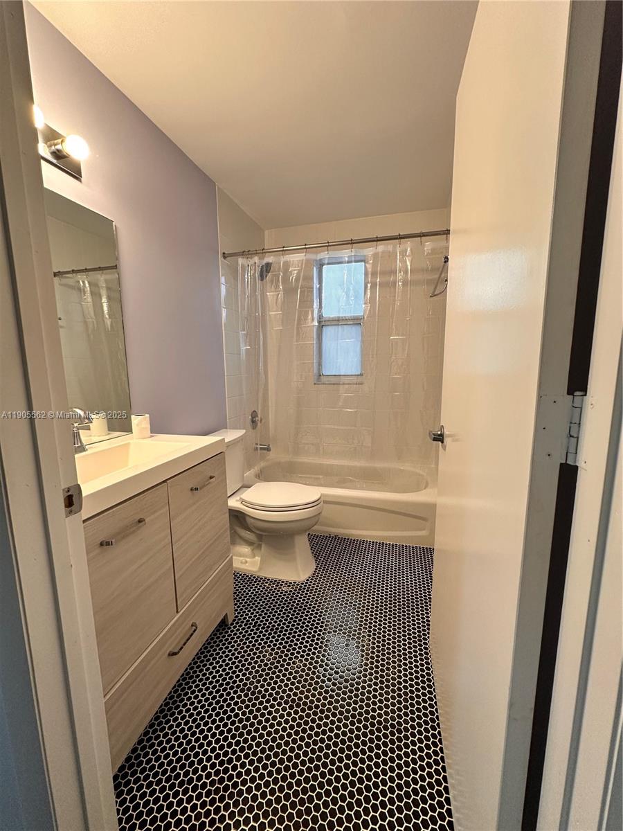 THE RUSKIN CONDO - Residential