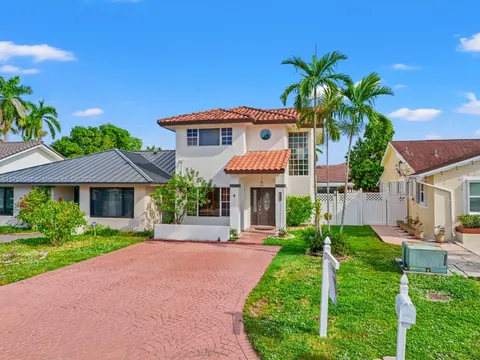 20155 E Oakmont Cir, Hialeah, FL 33015 - MLS#: A11755046