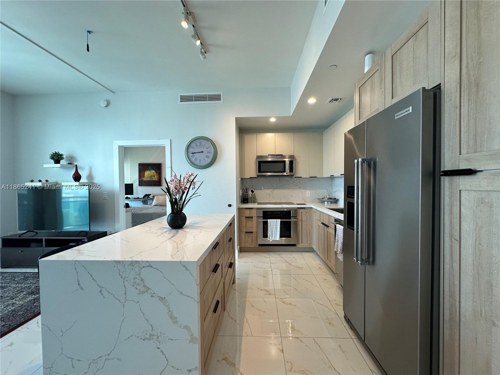 950 Brickell Bay Dr 5106