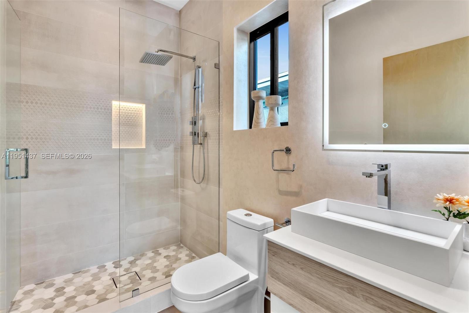 ALTOS DEL MAR NO 6 - Residential