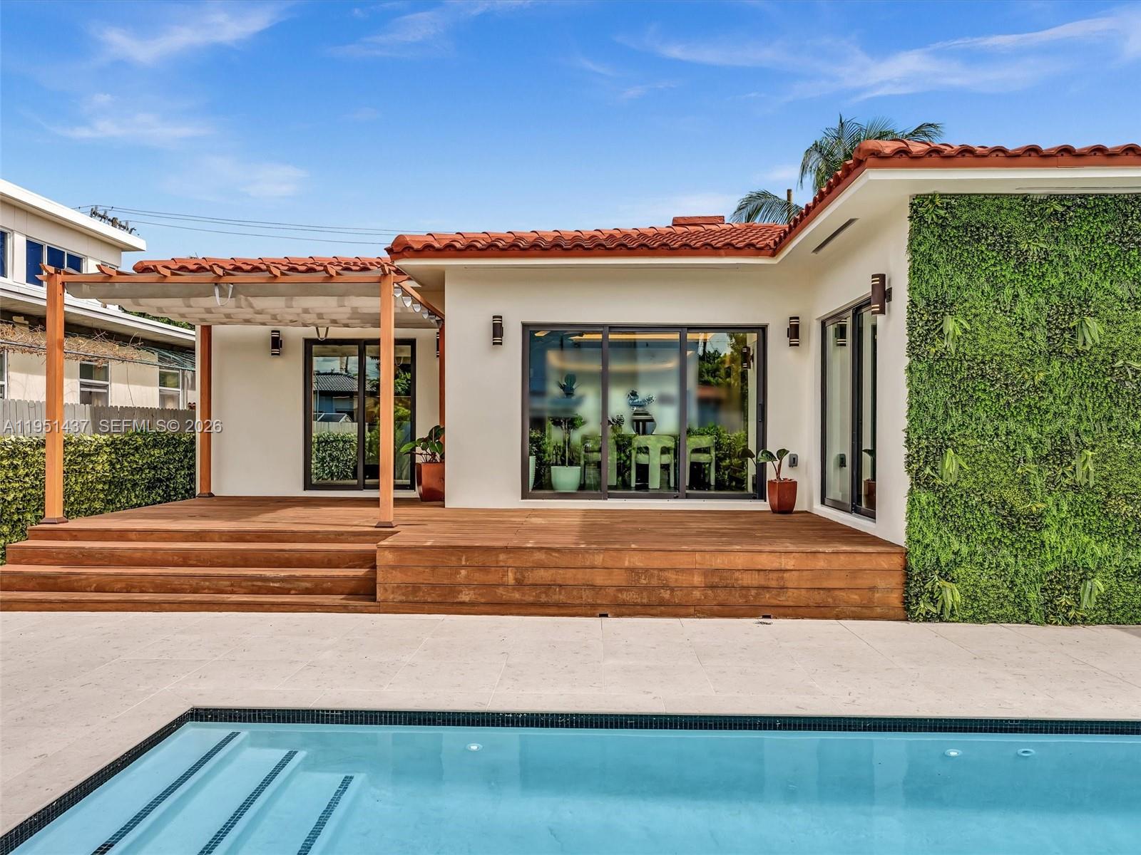 ALTOS DEL MAR NO 6 - Residential