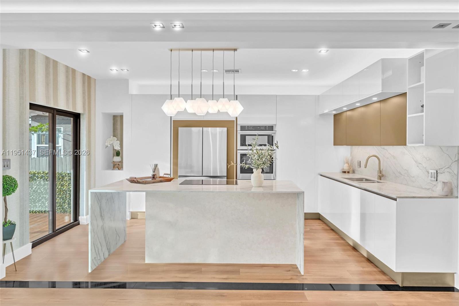 ALTOS DEL MAR NO 6 - Residential