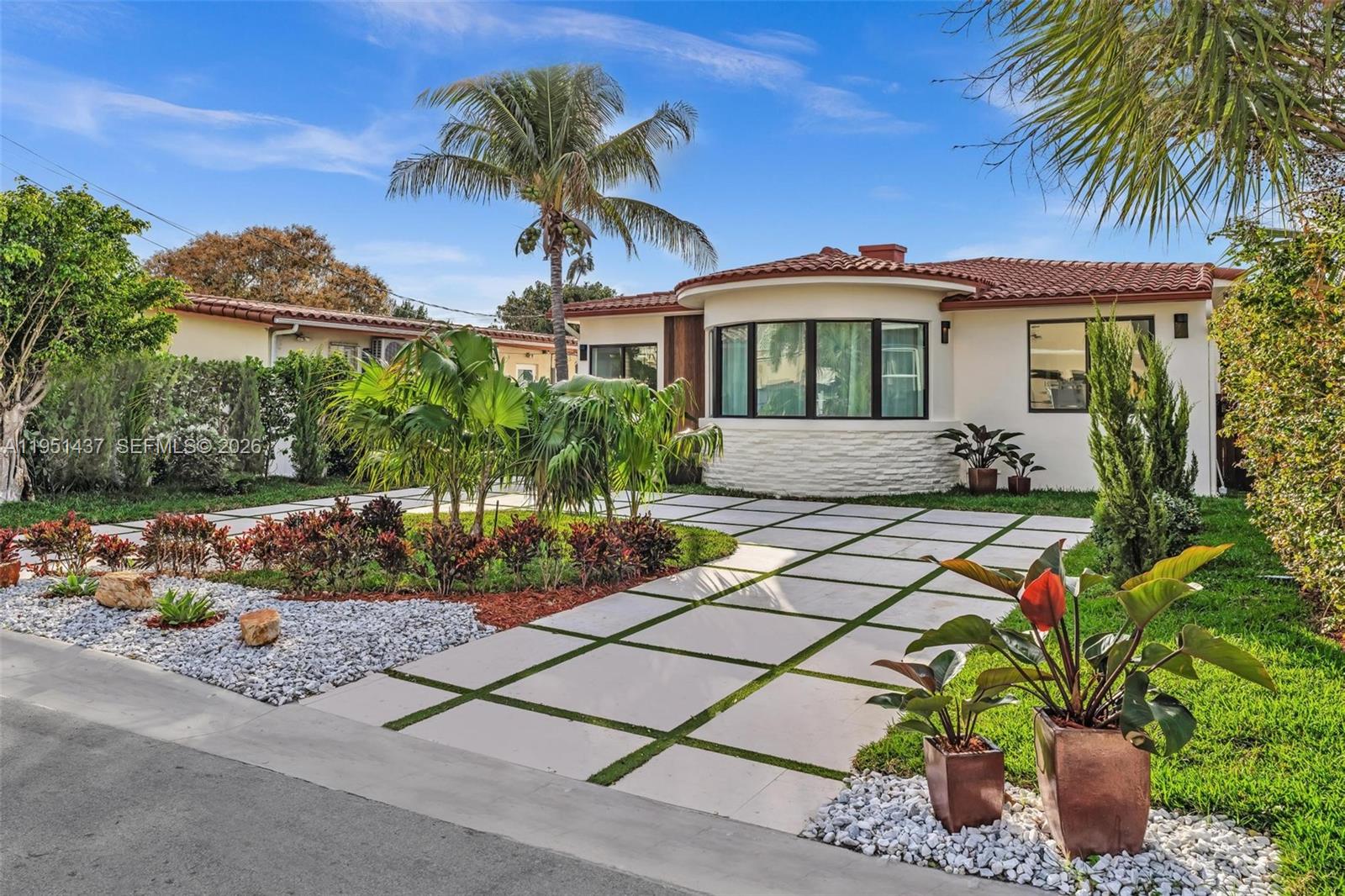 ALTOS DEL MAR NO 6 - Residential