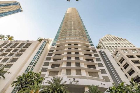 950 Brickell Bay Dr 1404 Miami FL 33131