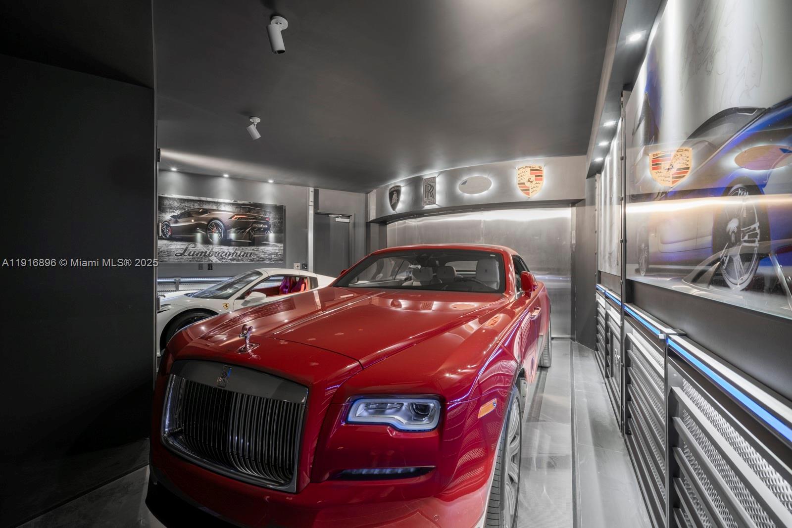 18555 COLLINS AVENUE COND - Residential