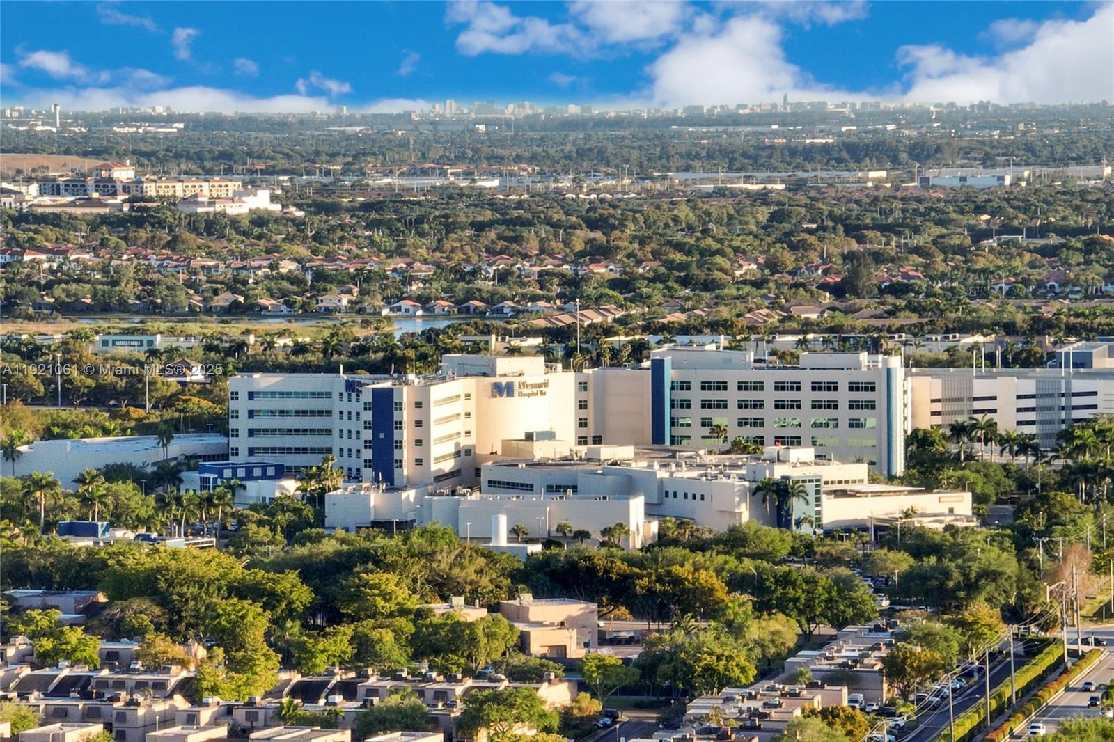 PEMBROKE LAKES SECTION SE - Residential