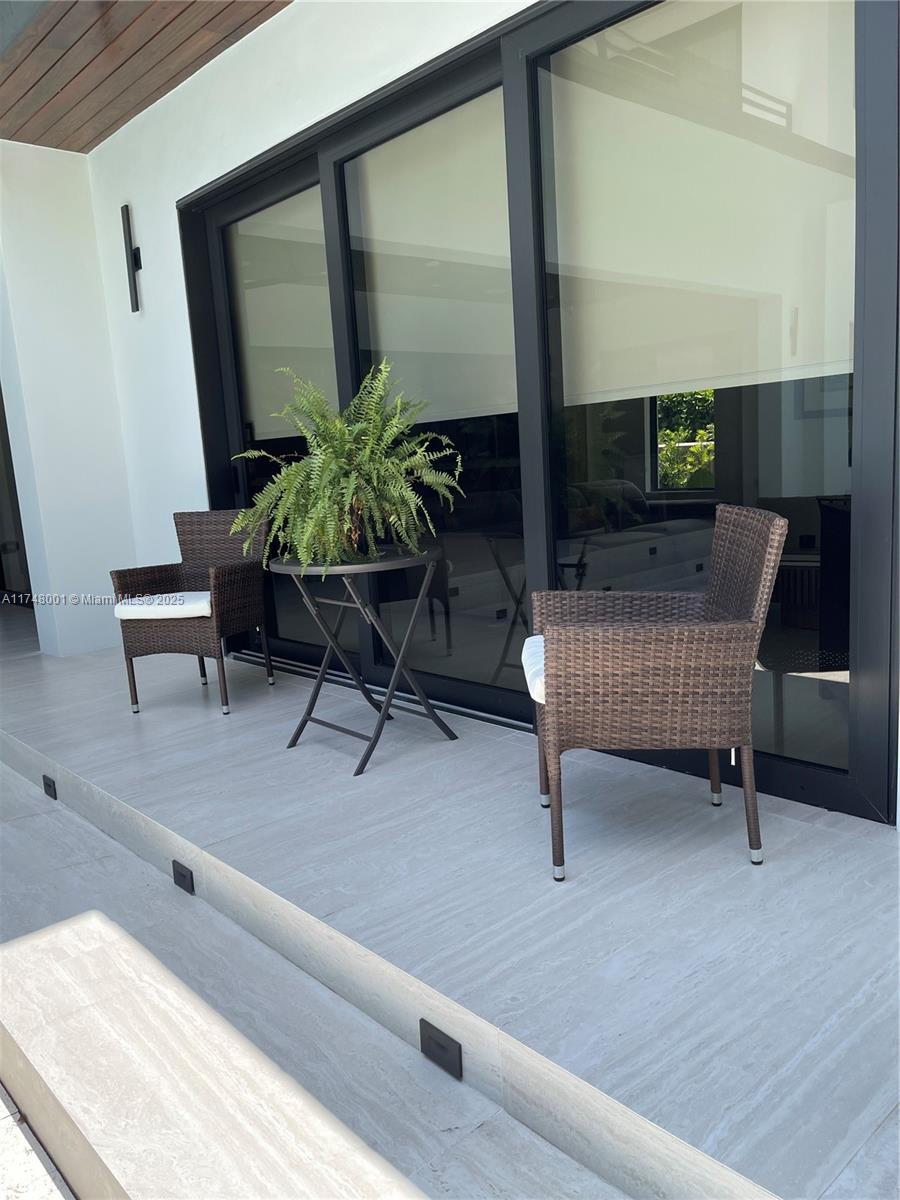 CORAL GABLES RIVIERA SEC - Residential