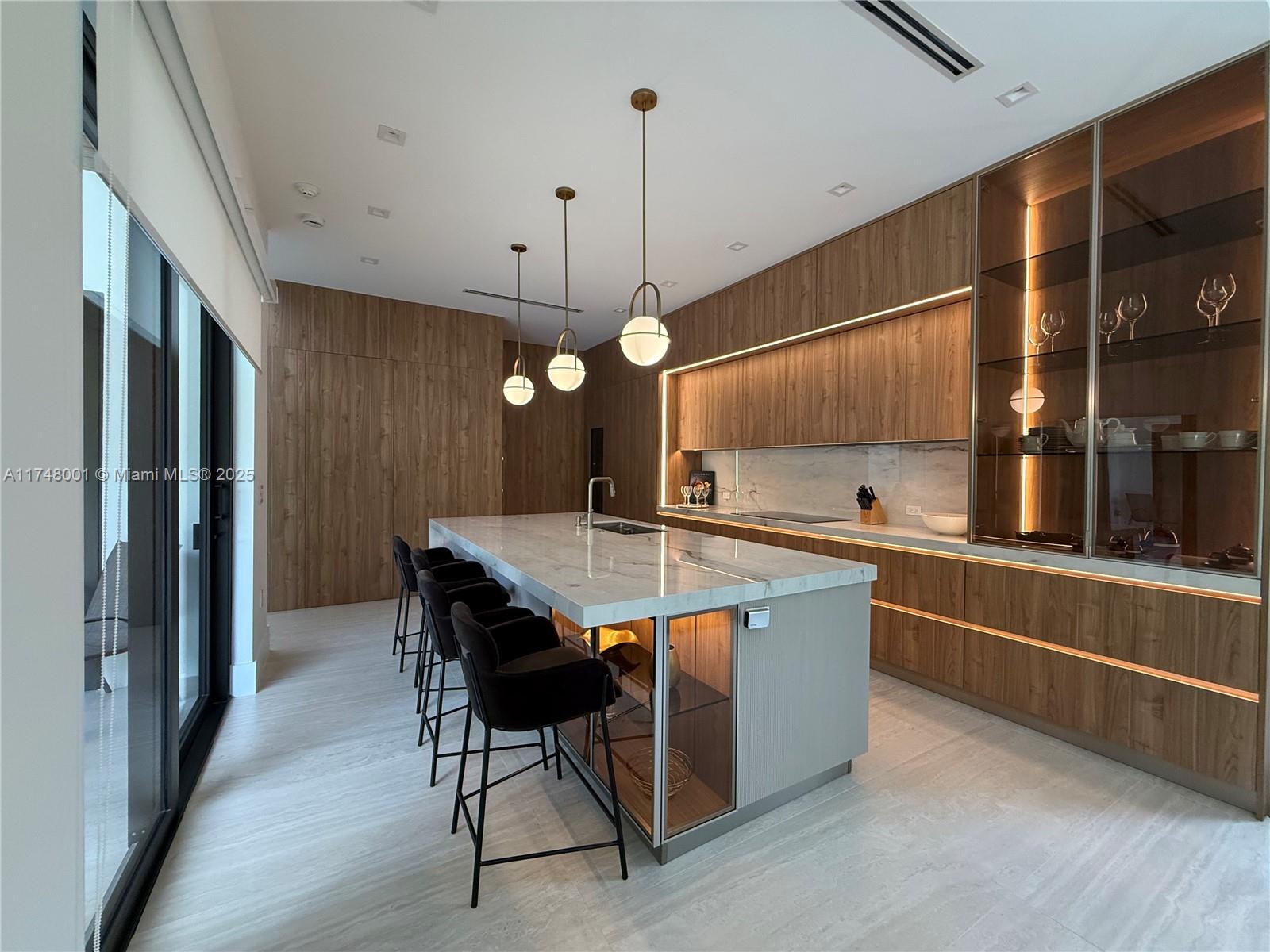 CORAL GABLES RIVIERA SEC - Residential