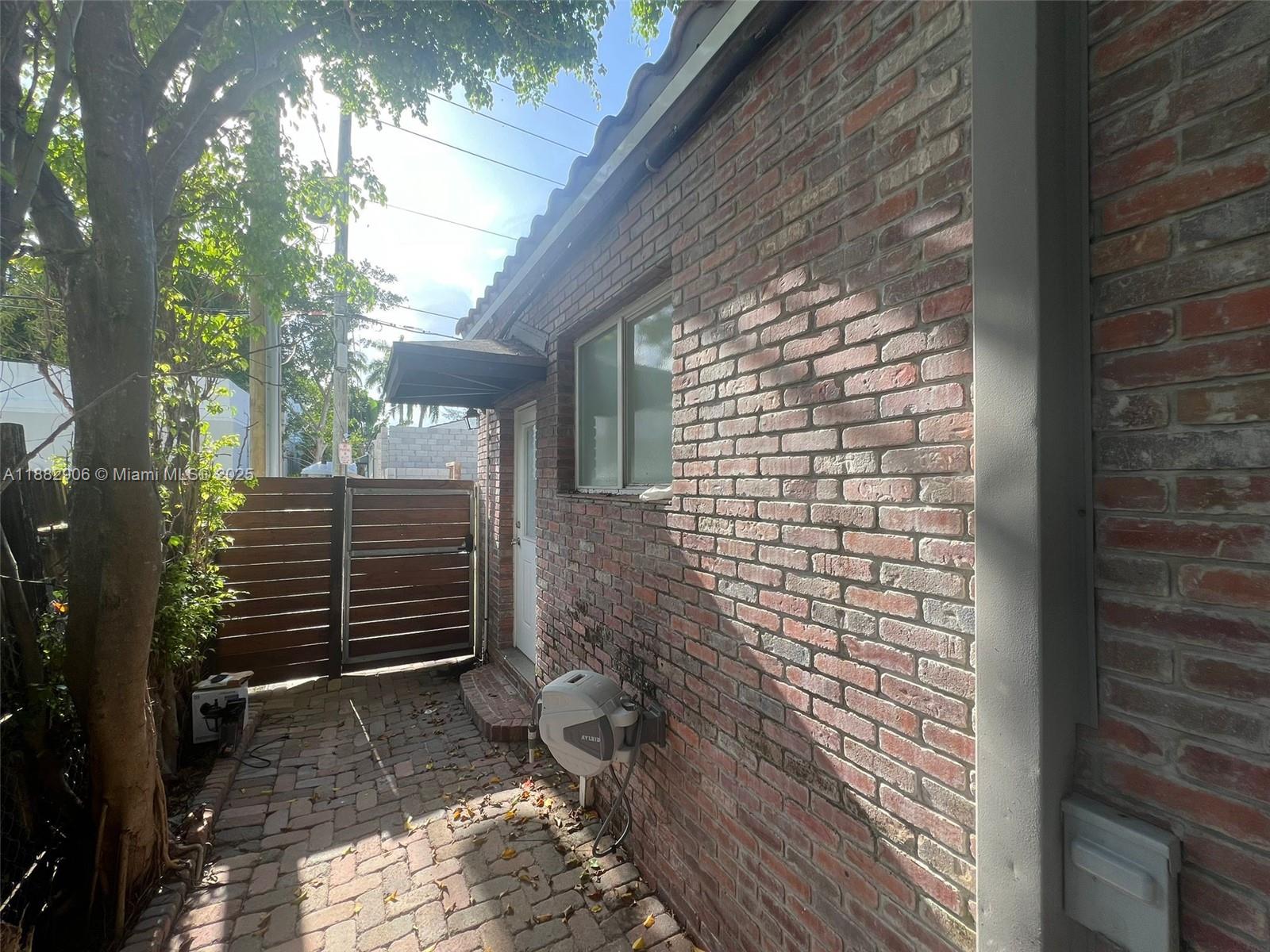 OCEAN BEACH ADDN NO 3 - Residential Lease