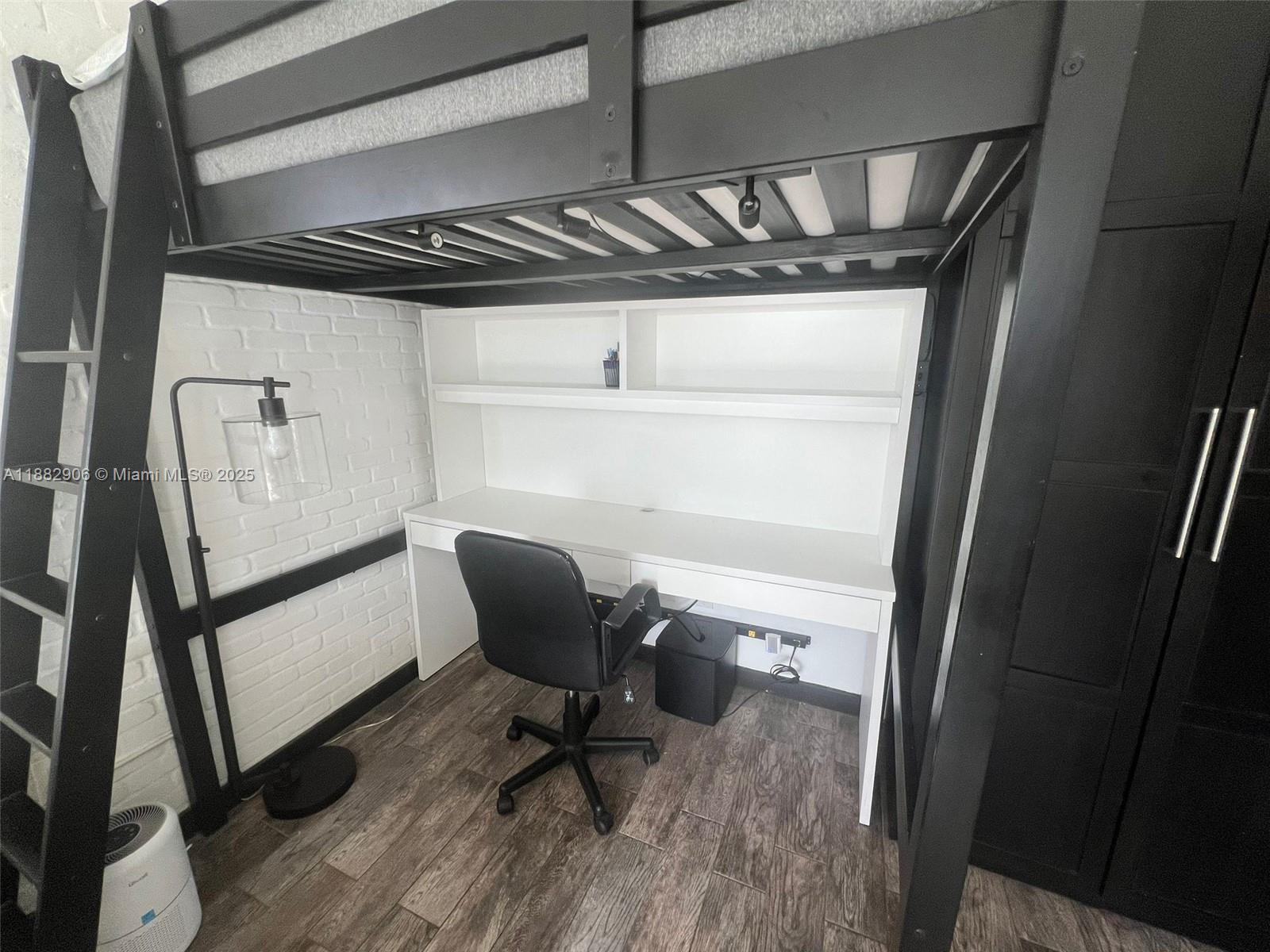 OCEAN BEACH ADDN NO 3 - Residential Lease