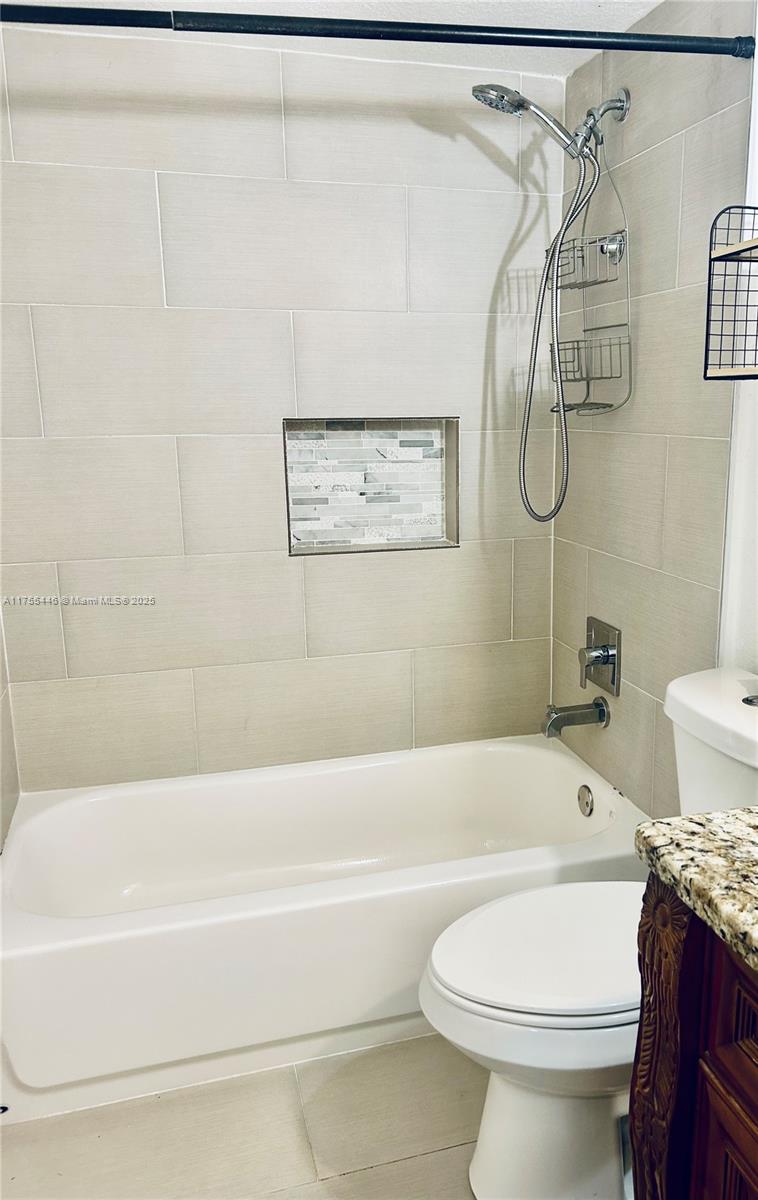 ¤COUNTRY WALK SEC 2 - Residential