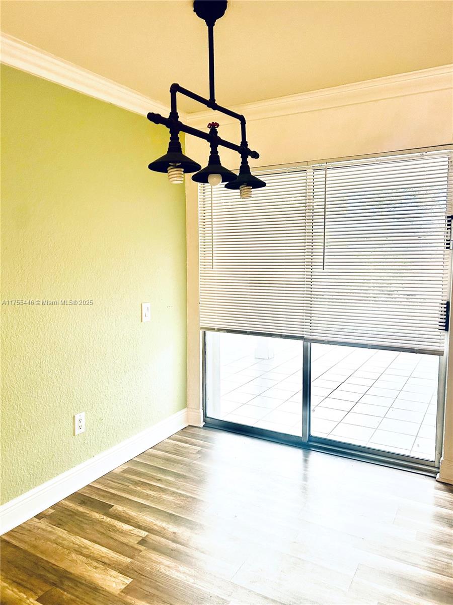 ¤COUNTRY WALK SEC 2 - Residential