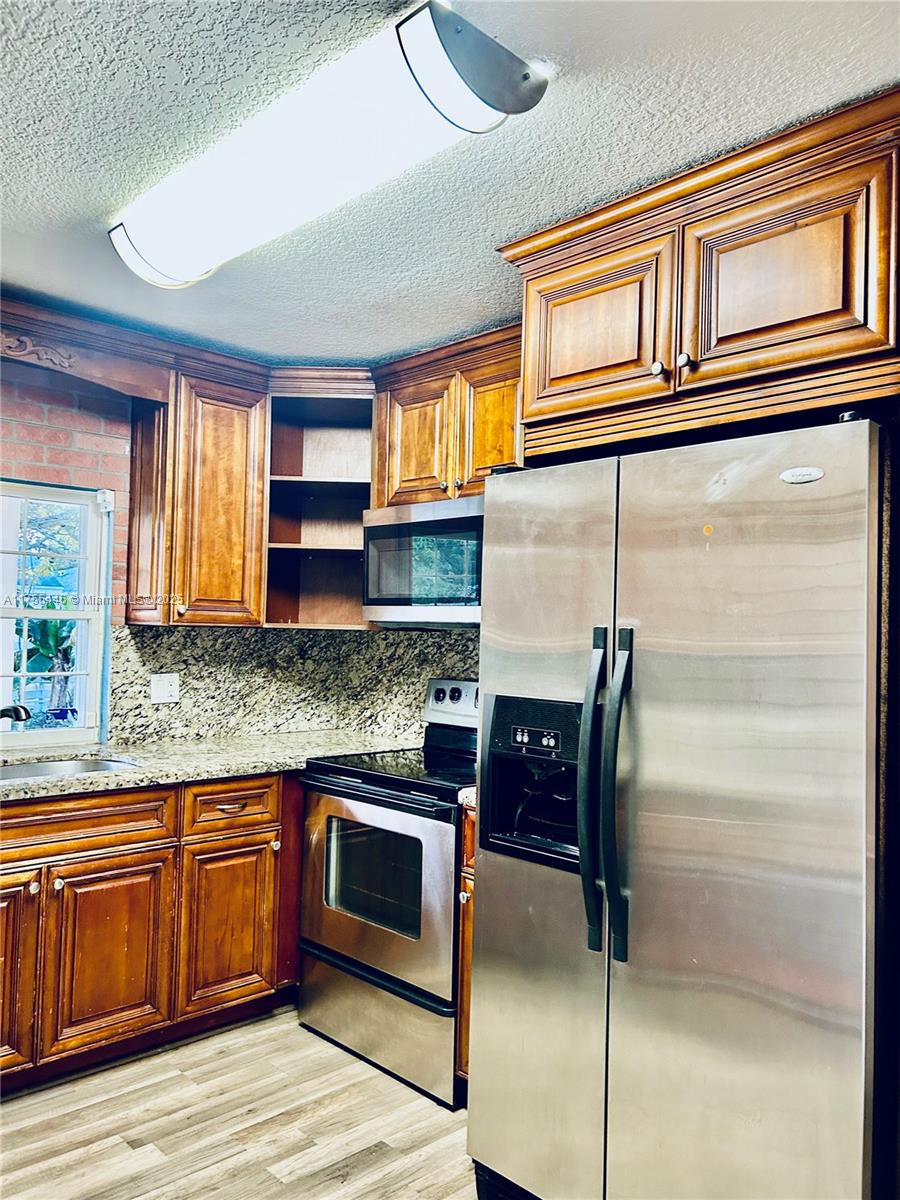 ¤COUNTRY WALK SEC 2 - Residential