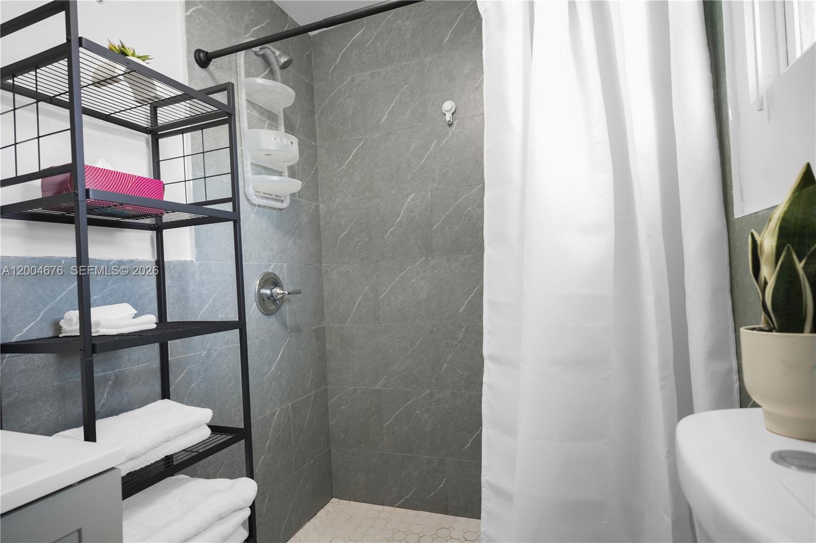 AVOCADO PK - Residential Income