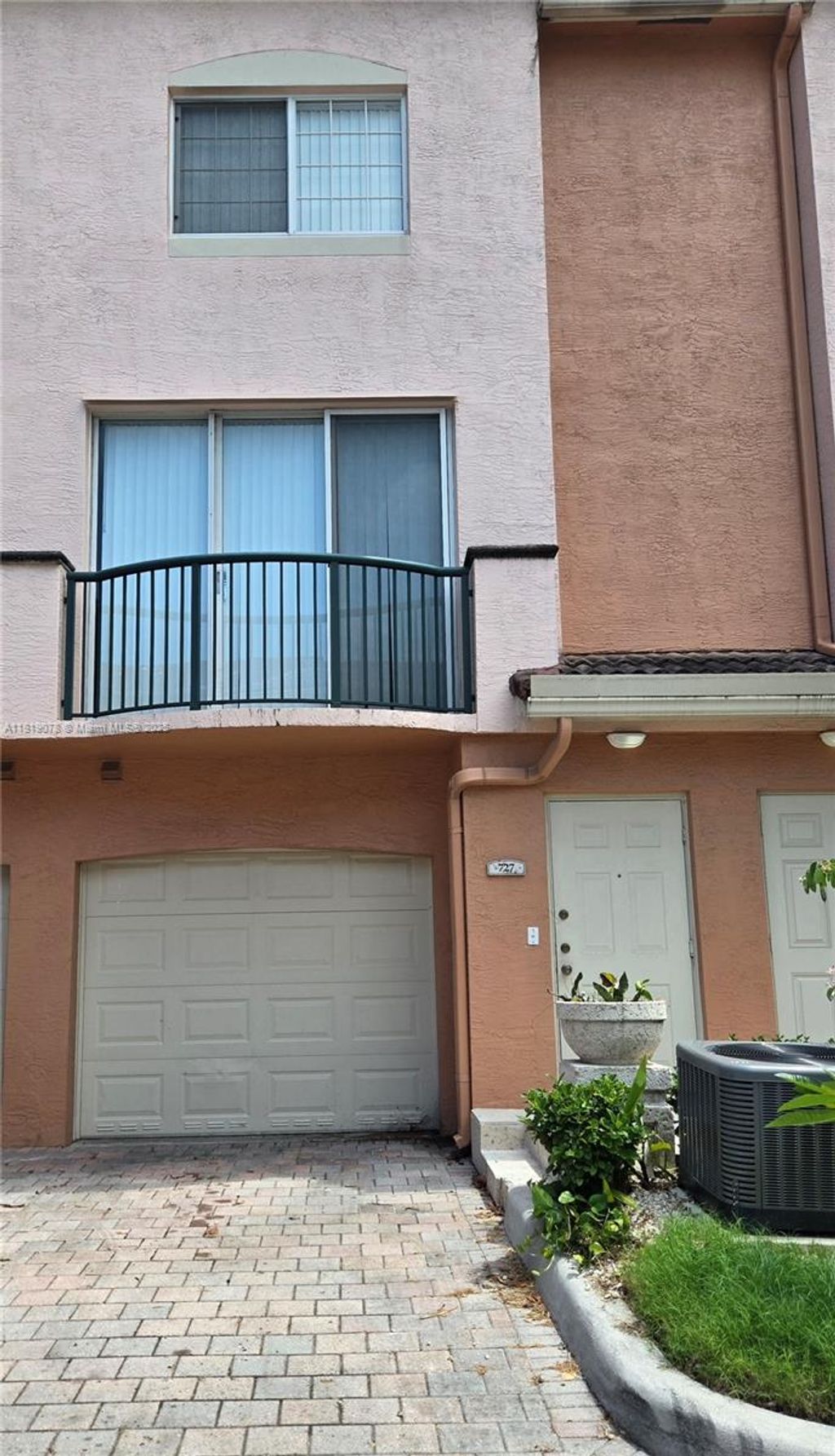 Photo of Fort Lauderdale, FL 33316 (MLS # A11819078)