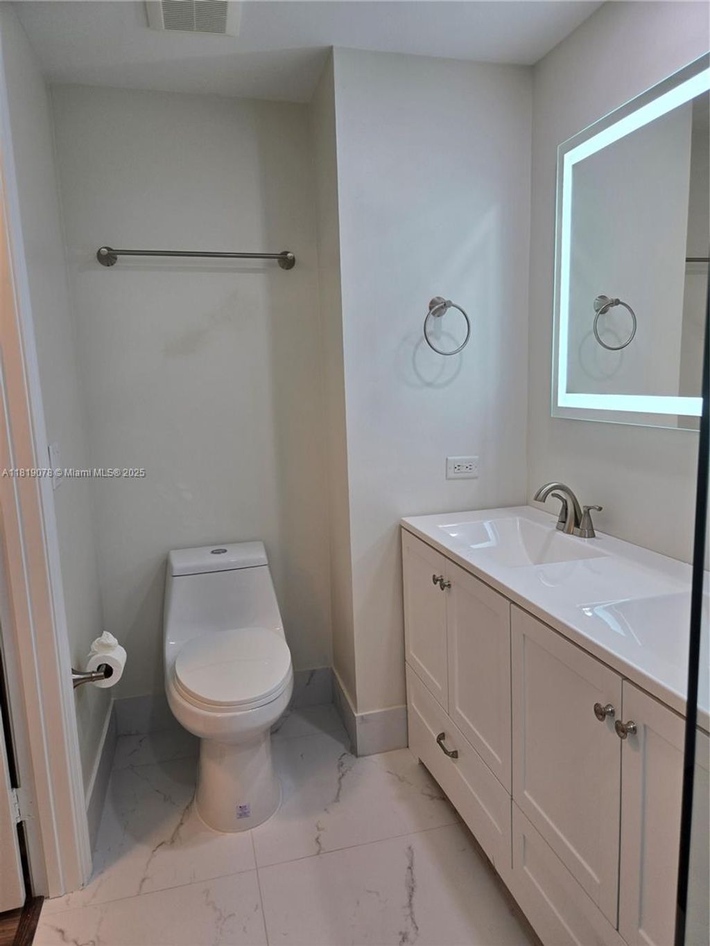 Photo of Fort Lauderdale, FL 33316 (MLS # A11819078)