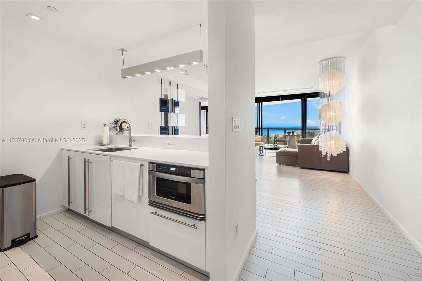 2201 COLLINS AVE CONDO - Residential Lease