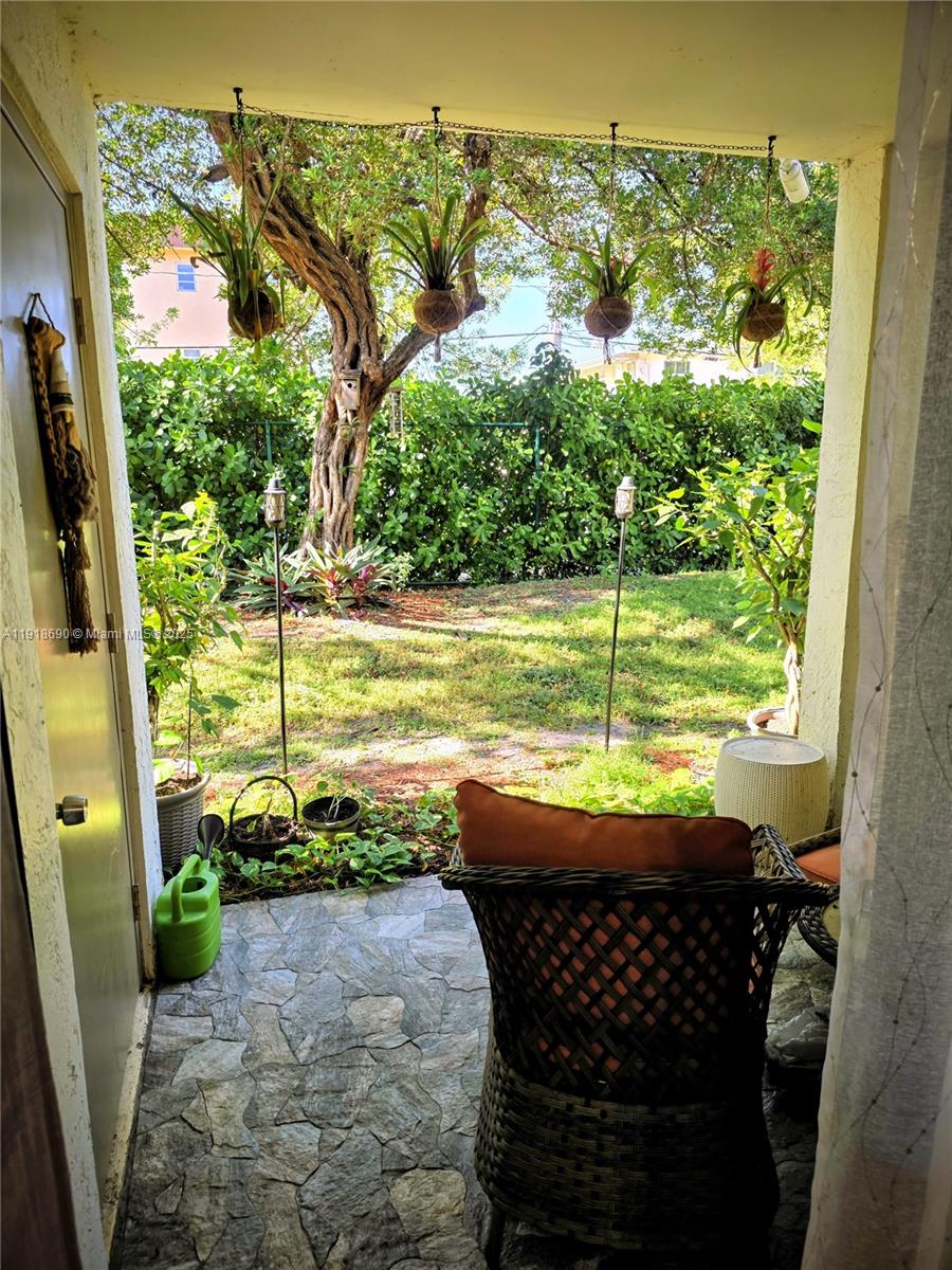 HOLLYWOOD PARC CONDOMINIU - Residential