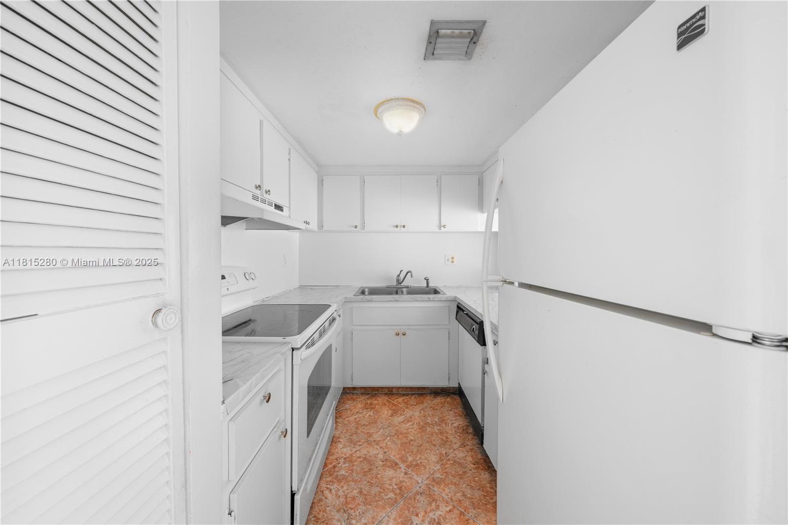 995 SW 84th Ave 126