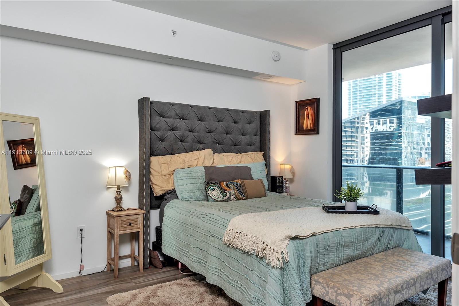 801 SMA RESIDENCES CONDO - Residential Lease