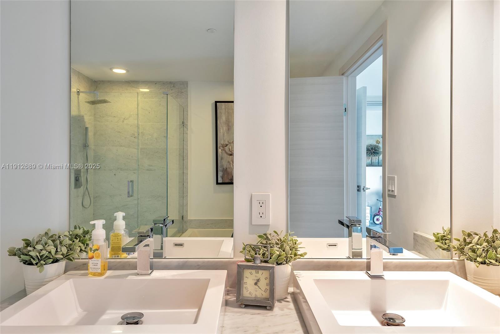 801 SMA RESIDENCES CONDO - Residential Lease