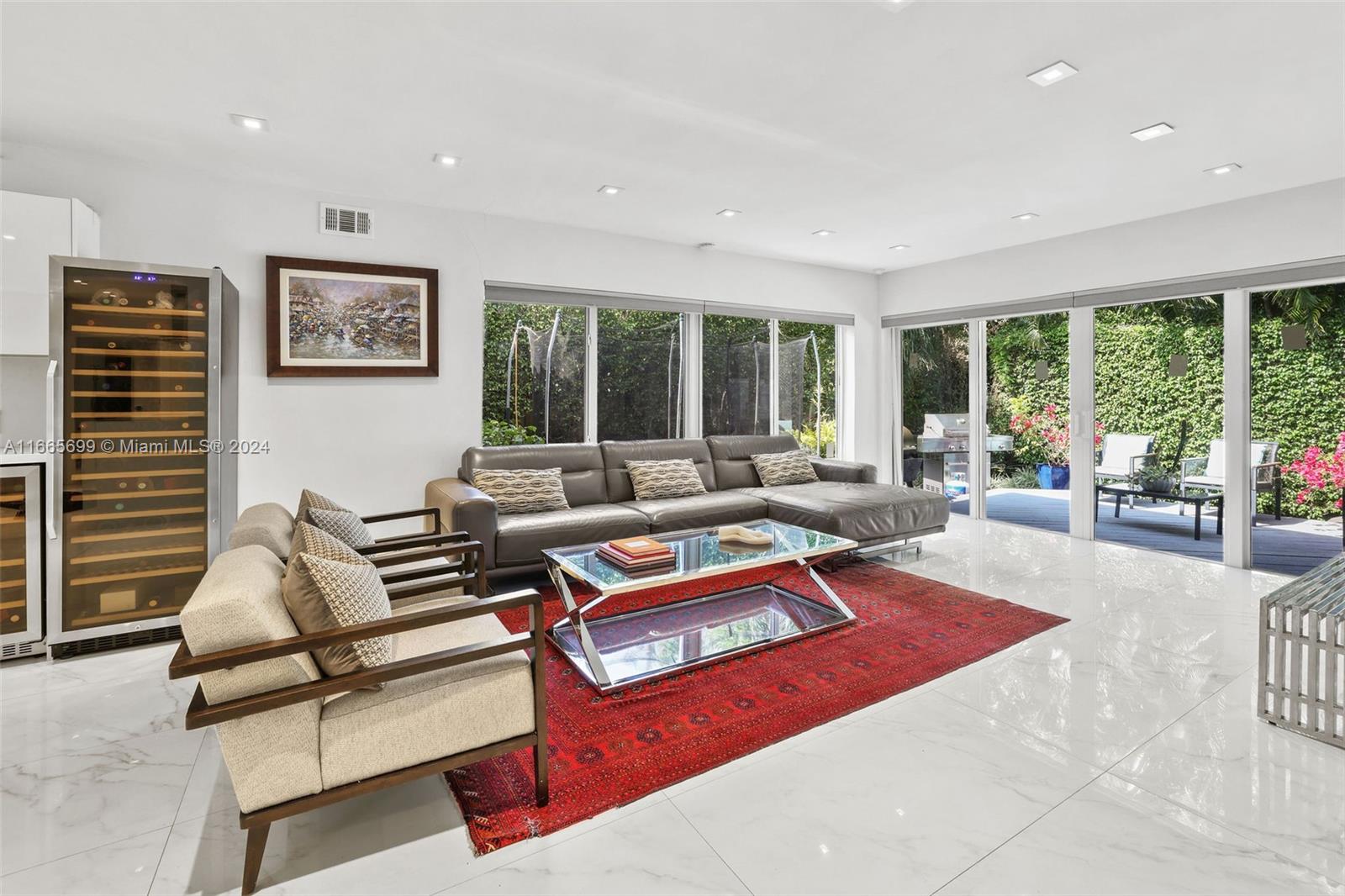 Photo 1 of 4456 Alton Rd, Miami Beach, Florida, $2,149,000, Web #: 11665699