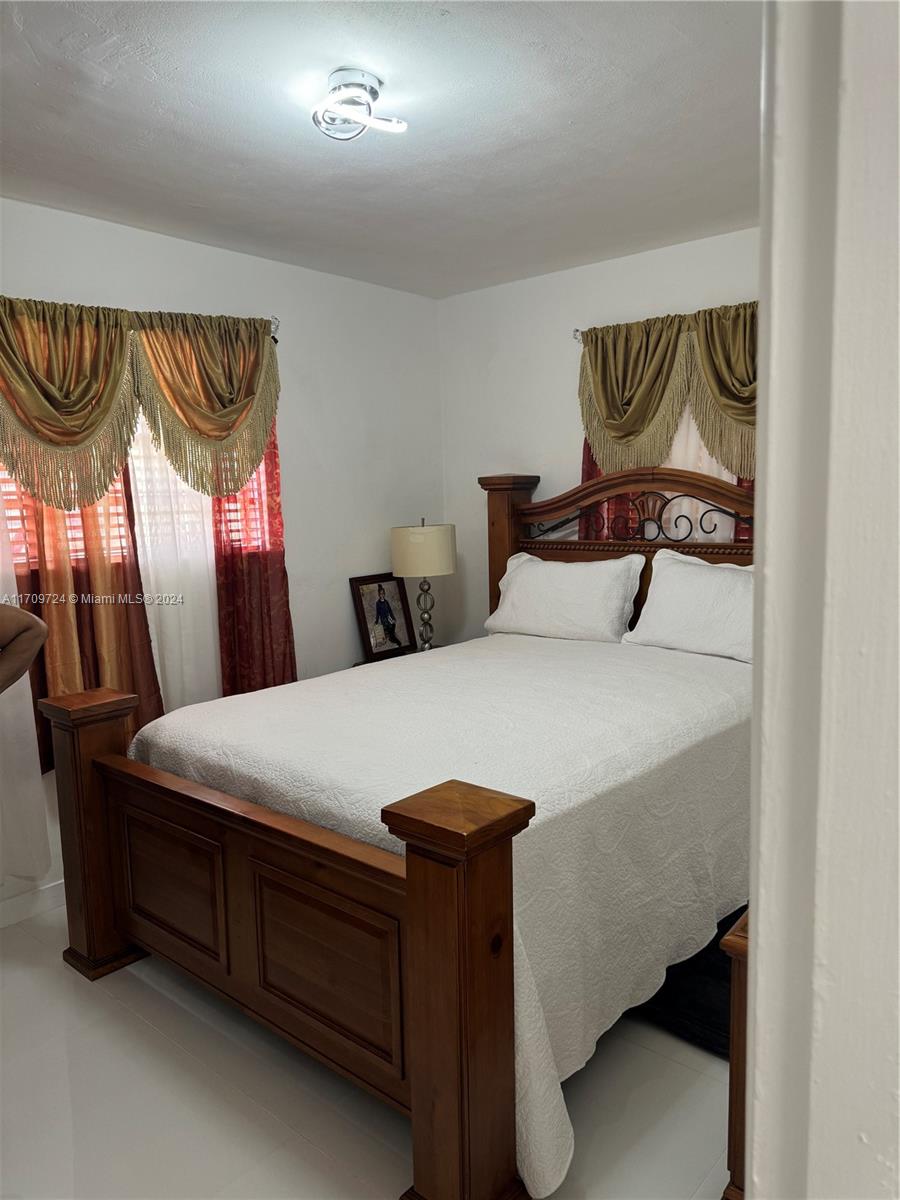 LAKE FOREST SEC 2 - Residential