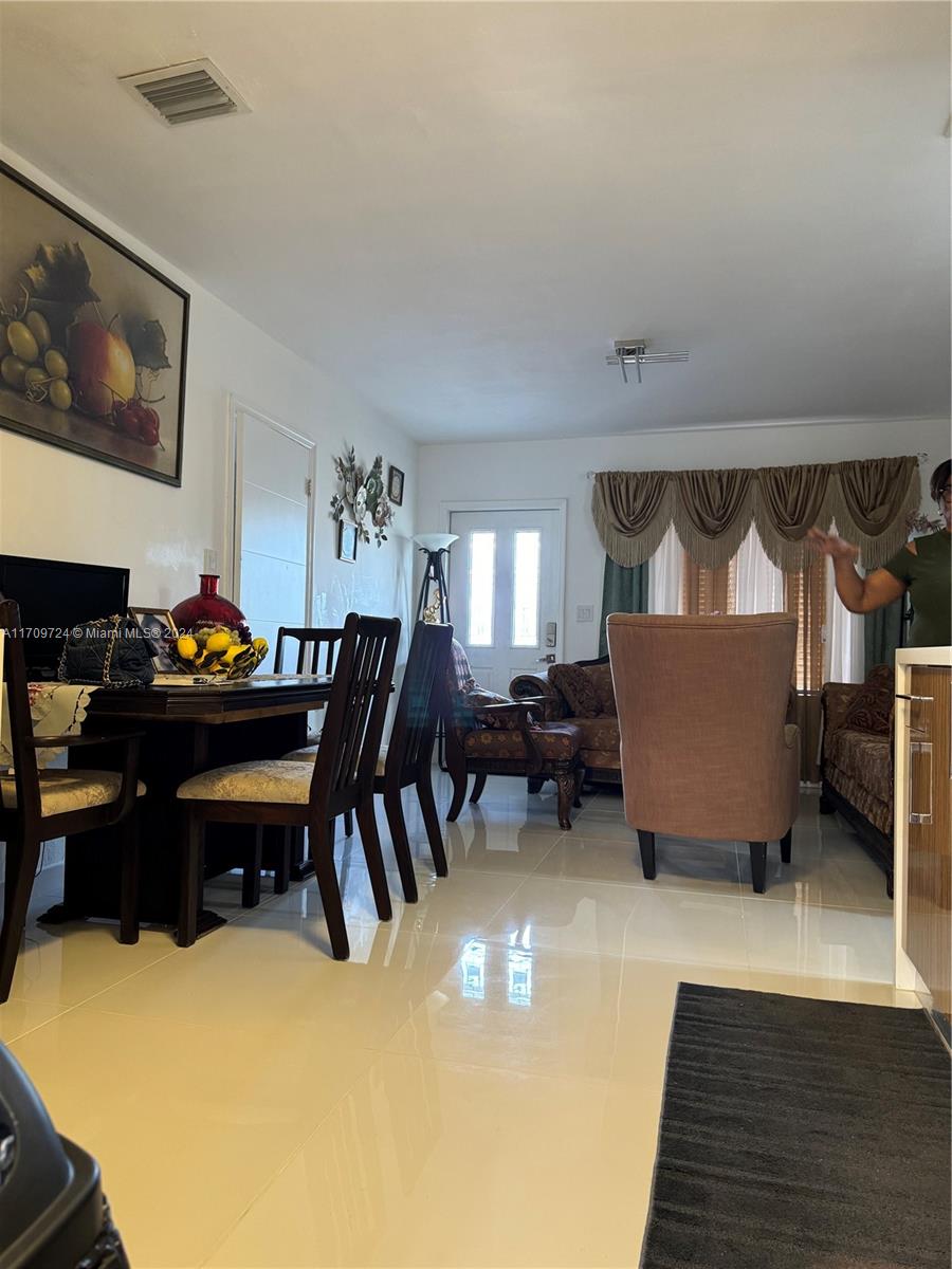 LAKE FOREST SEC 2 - Residential