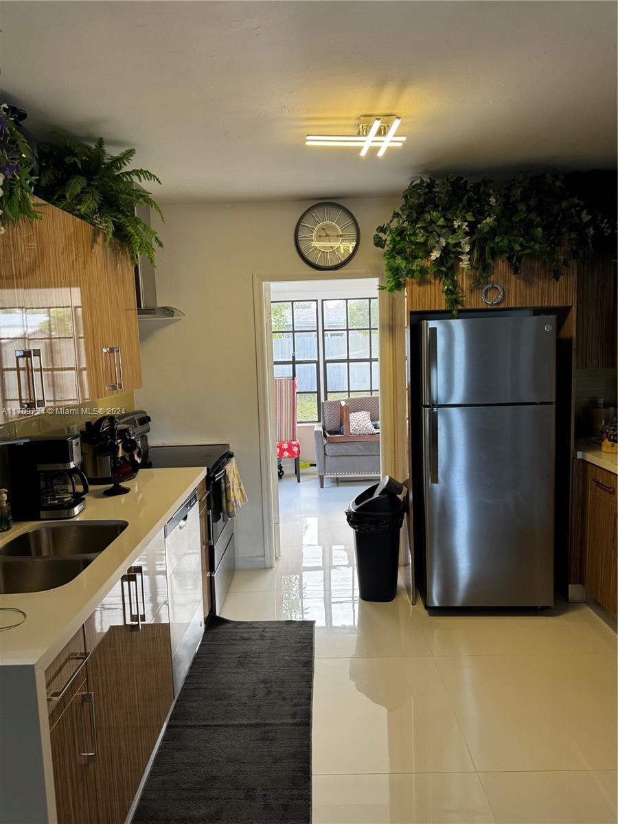 LAKE FOREST SEC 2 - Residential
