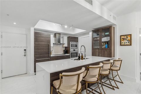 Tiny photo for 301 Altara Ave #822, Coral Gables, FL 33146 (MLS # A12009505)