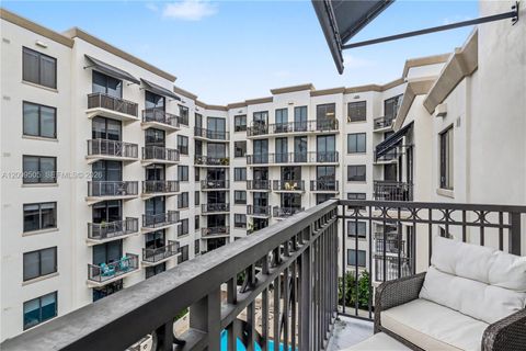 Tiny photo for 301 Altara Ave #822, Coral Gables, FL 33146 (MLS # A12009505)