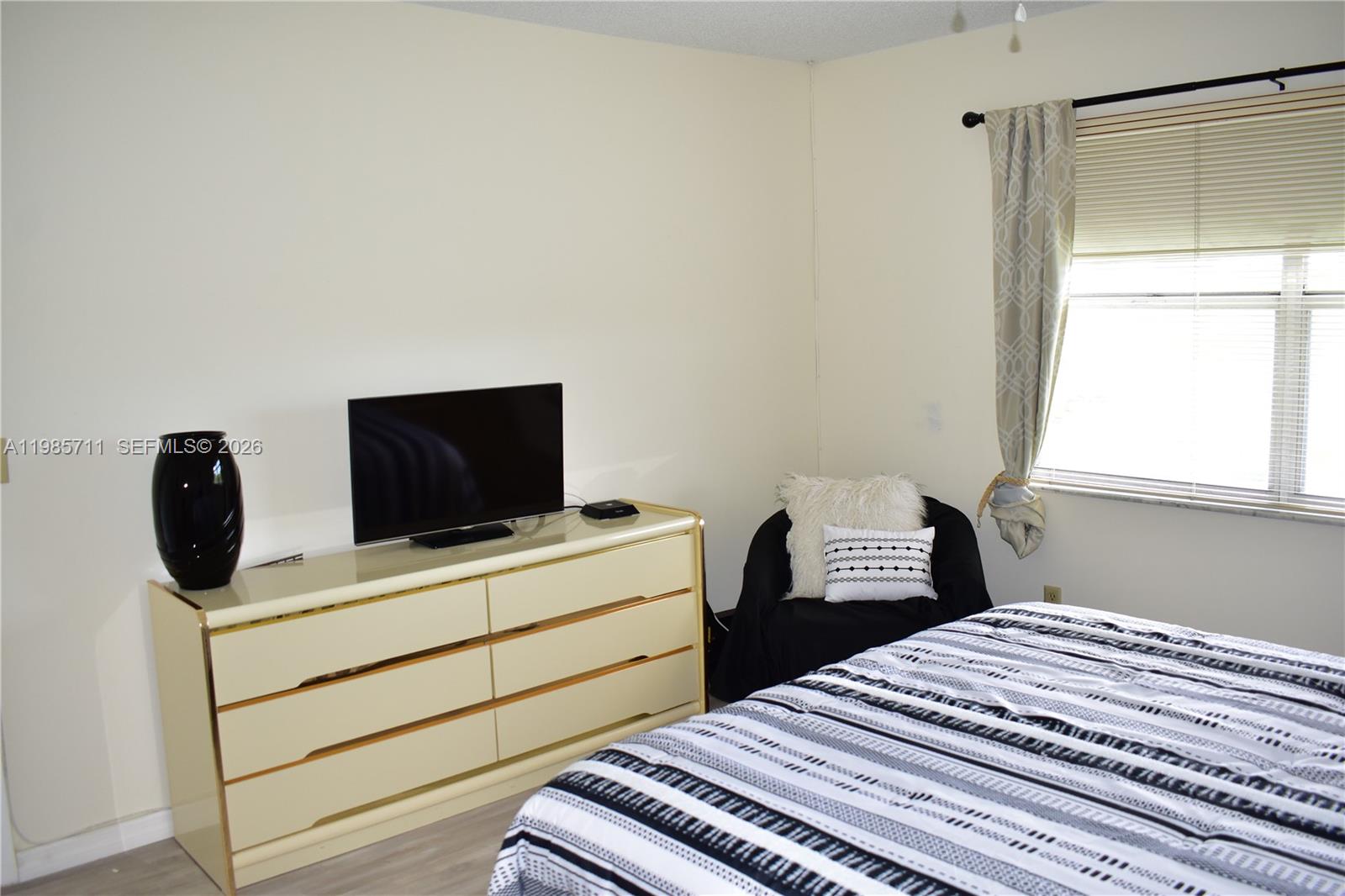 SUNRISE LAKES 126 CONDO - Residential