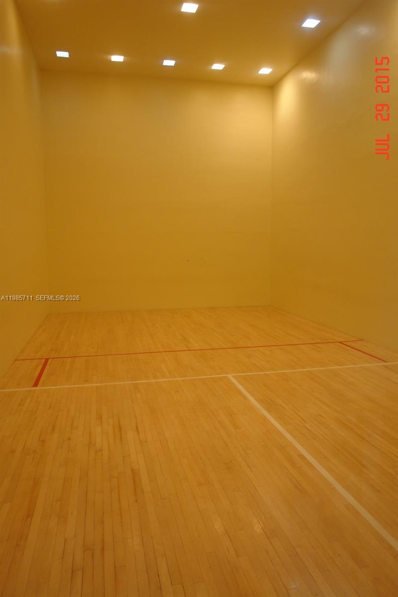 SUNRISE LAKES 126 CONDO - Residential