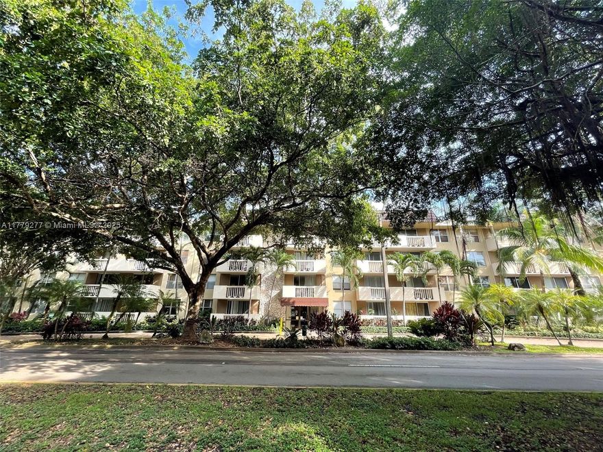 Investors find….Updated & spacious 2 Bedrooms and 2 Baths Condo in North Miami.  Centrally located near Barry University, East of US1 @the entrance of Sans Souci Estates, minutes to Miami Beach, Aventura, walking distance to shops and restaurants, plus more….!  Building features a Pool, Gym, Common Laundry, parking, across the street from city Tennis Courts, Pets OK and Rent immediately.  Unit currently rented, please contact the listing agent for appointments.  Looking for CASH Buyers only.   Owner Agent.