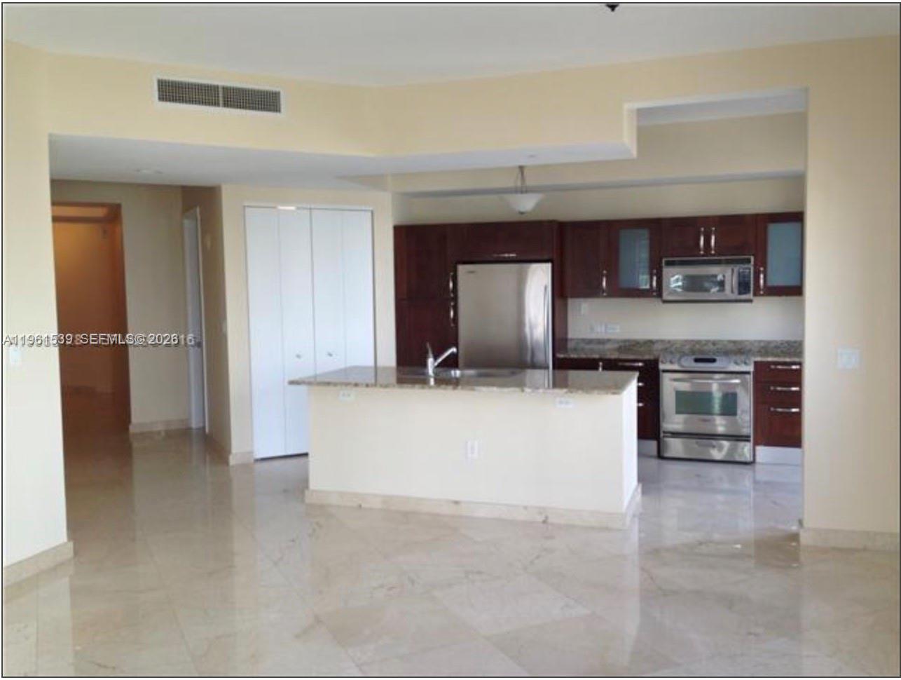 TURNBERRY VILLAGE SOUTH TO - Residential